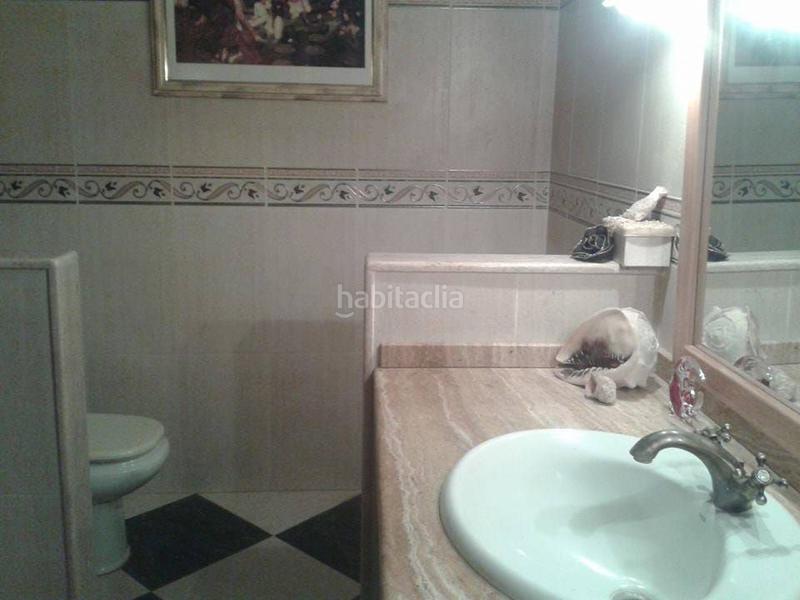 Foto bb9bfbdb-0ea4-427a-90da-34fe3f8eeced. Casa amb aparcament a Avenida Alemania-Italia Villarreal / Vila - real