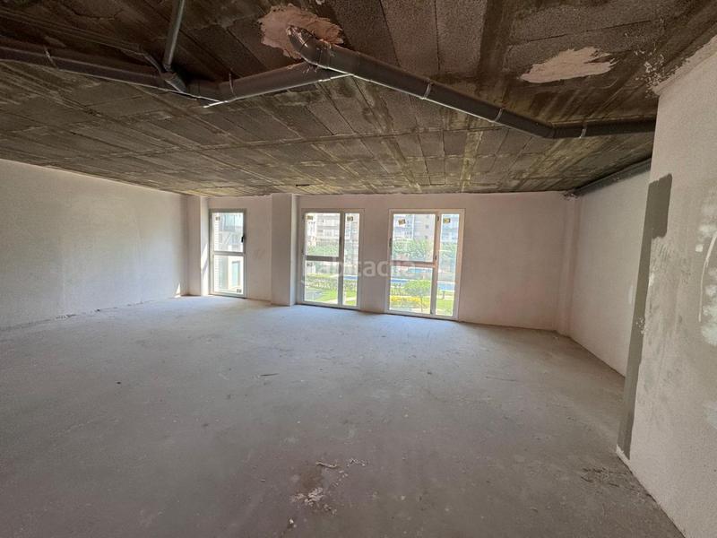 Foto b4c4cab3-40aa-4753-8a65-ac6cc2a40594. Local comercial a Piscinas Villarreal / Vila - real