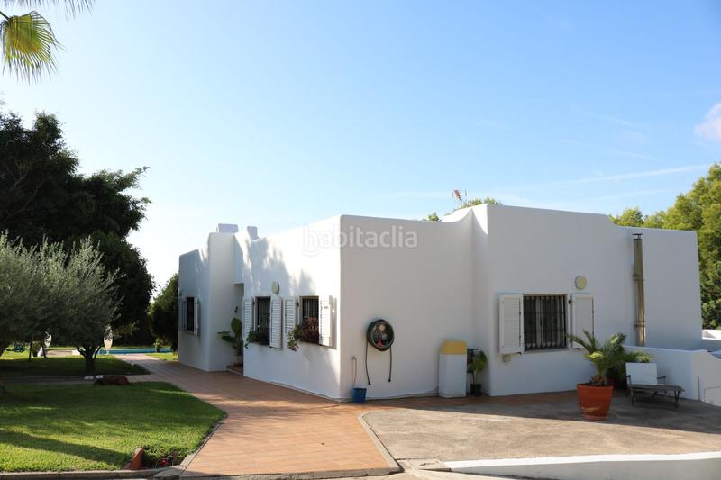 Foto db2516d8-7802-479c-a037-be3ed3ab7693. Chalet  individual en venta en montornes las palmas el refugio, 5 dormitorios. en Benicasim / Benicàssim