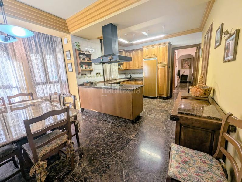 Foto 26666fea-7118-4a49-83de-12ec4e8b4a10. Casa con riscaldamento parcheggio in Plaza Illes Columbretes Castellón de la Plana