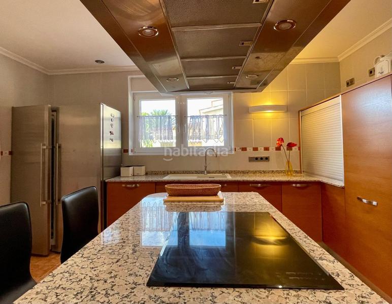 Foto 1b2220bc-f63d-488d-aa2c-1f216331e144. Xalet amb calefacció aparcament piscina a closa de Vinaròs - ermita Vinaròs