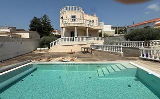 Chalet  Pins. Chalet en venta en vinaros, 4 dormitorios.