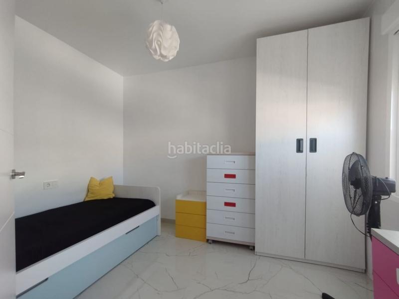 Foto 48526649-64b5-4d5a-a55d-df8e9f6ef99d. Casa adossada a Casco Urbano Vinaròs