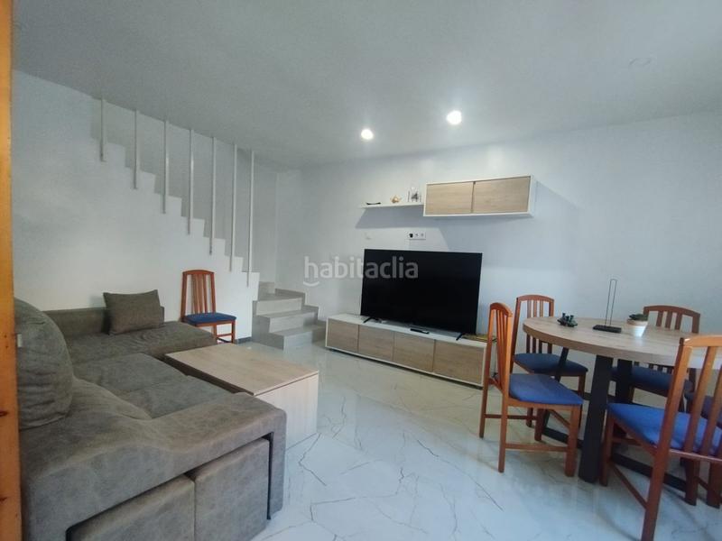 Foto dfa32531-132a-46ca-95d4-6d53f5f90f77. Casa adossada a Casco Urbano Vinaròs