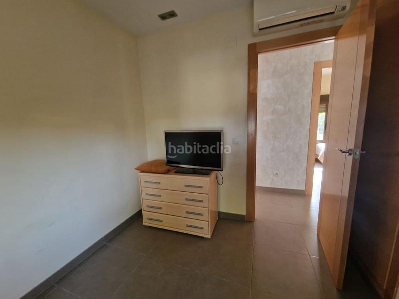 Foto 0e53409d-a4c3-4d9a-a5c4-fc7493a66f8d. Chalet con parcheggio in Montesol Eliana (l´)