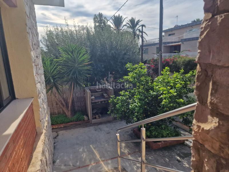 Foto 7a97c670-e830-4961-a242-3e7ce5fdf93c. Chalet con parcheggio in Montesol Eliana (l´)