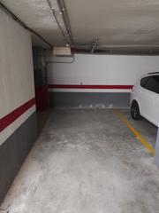 Posto auto in Mare de deu del carmen 1. Garaje en venta en centro.