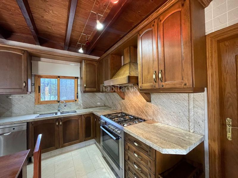 Foto b8542201-66f6-4d4e-b186-0fc79d9f3039. Chalet avec parking dans Centro Burriana