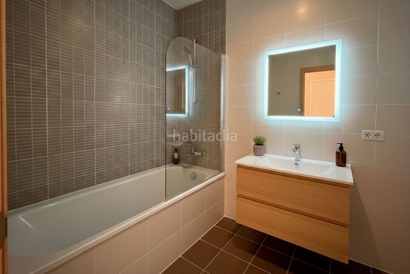 Foto ce233640-44c3-4c60-abea-d73814069fae. Àtic amb aparcament a Cálig