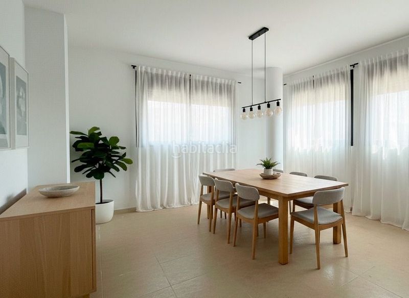 Foto f256377d-0bdb-4422-8ea3-14a151f1d7c3. Àtic amb aparcament a Cálig