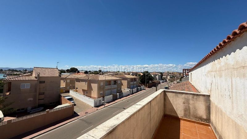 Foto fa4fc1bf-900d-4a32-be2b-668c4d30902f. Casa adossada amb aparcament a Casco Urbano Vinaròs