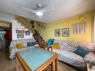 Maison  Santa barbara. Casa en venta en calig, 4 dormitorios.