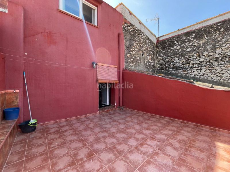 Foto 7734da90-6638-43e3-b50e-f3ef758f46a1. Casa amb aparcament a Cálig