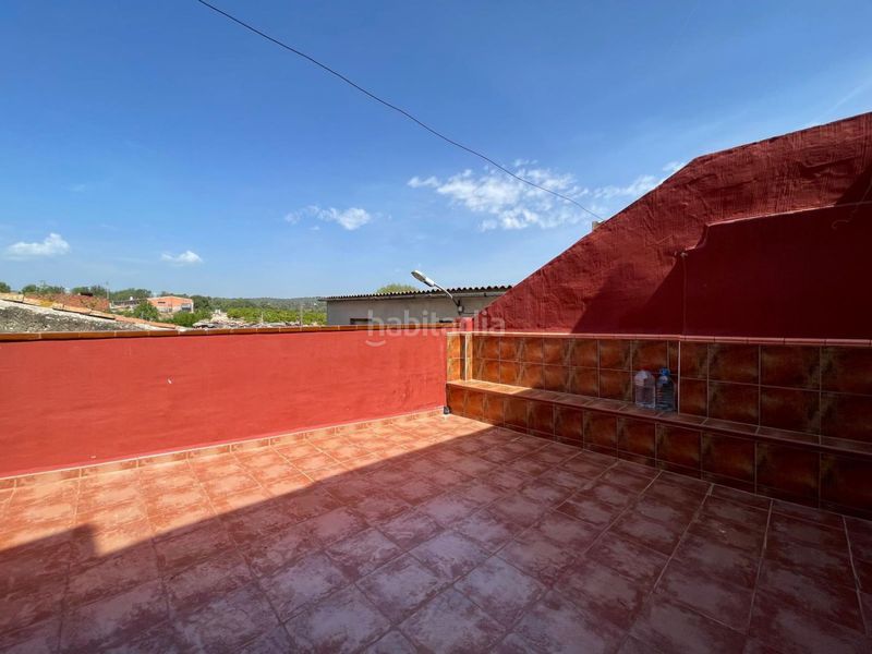 Foto b8798780-ed51-47ef-9943-0054cc61c480. Casa amb aparcament a Cálig