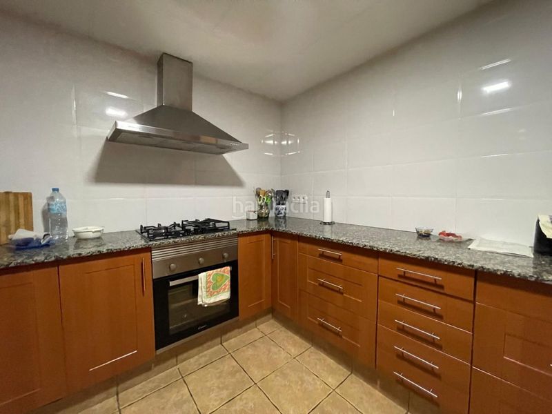 Foto f7d7979c-5cc9-49f9-b3a8-842066178f59. Casa amb aparcament a Cálig