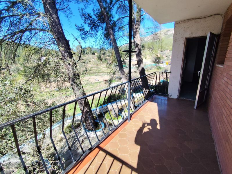 Foto 2bcc9e03-e978-42bf-8562-6a2087167c34. Edificio complejo hotelero en venta en ayodar, 3 dormitorios. en Ayódar