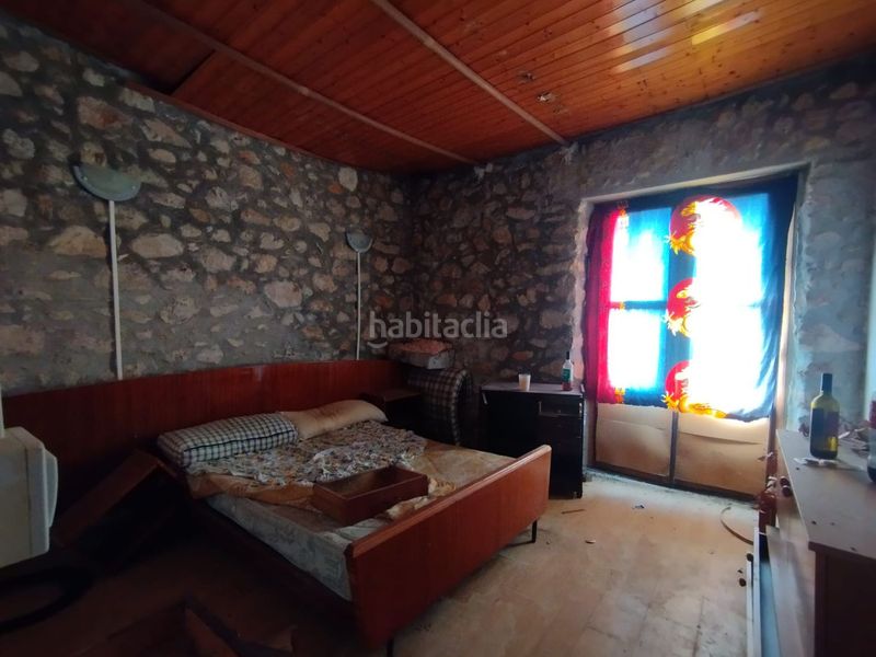 Foto 5a32252d-27f1-4f03-a6c5-bf6c210b0ea9. Edificio  para rehabilitar en venta . en Rossell