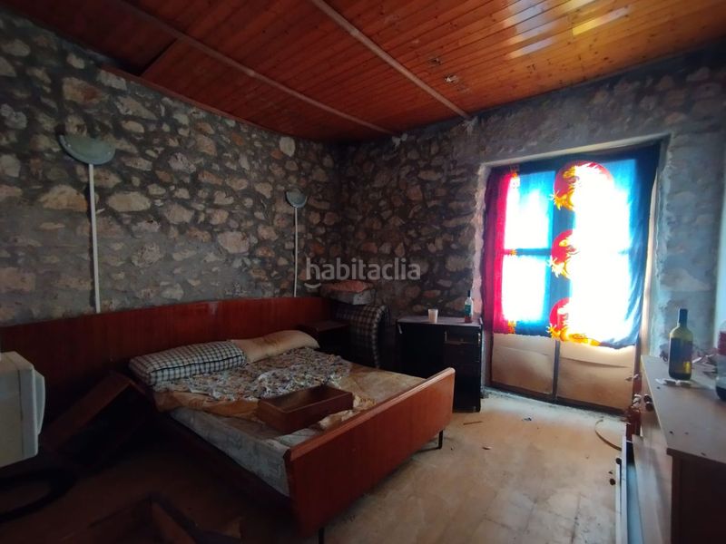 Foto 8e9fc978-2335-4990-b60b-f4e06fc2e05f. Edificio  para rehabilitar en venta . en Rossell