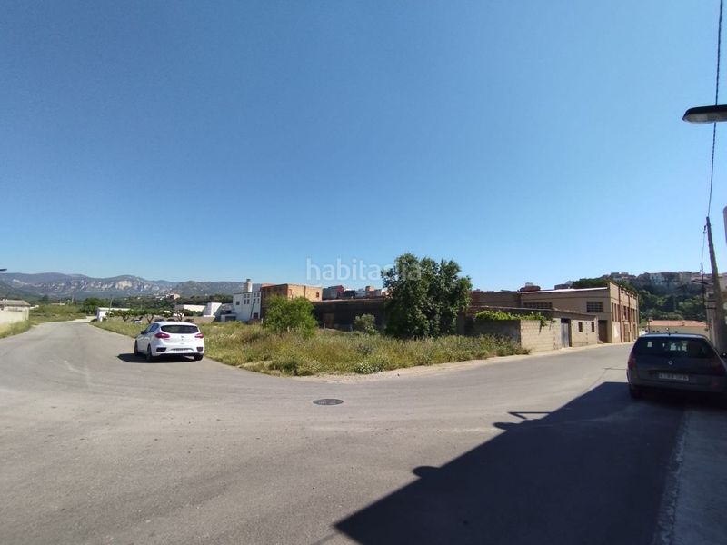 Foto 932a0e78-70f8-443d-89b9-636f58922957. Edificio  para rehabilitar en venta . en Rossell