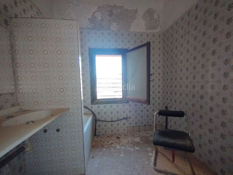 Foto 985ef5fd-b91b-42bb-bd6d-57cb7a81e22a. Edificio  para rehabilitar en venta . en Rossell
