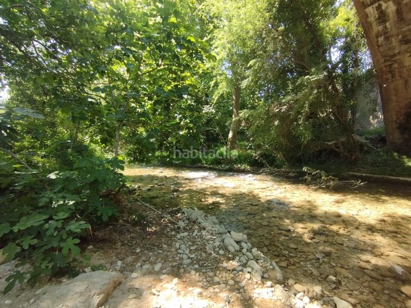 Foto bab8f600-e69b-40e2-8e93-90ad0e1f2508. Edificio  para rehabilitar en venta . en Rossell