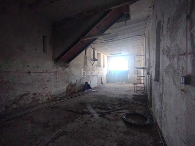 Foto e0f50a5e-ec1e-4489-bbd9-72927277c990. Edificio  para rehabilitar en venta . en Rossell