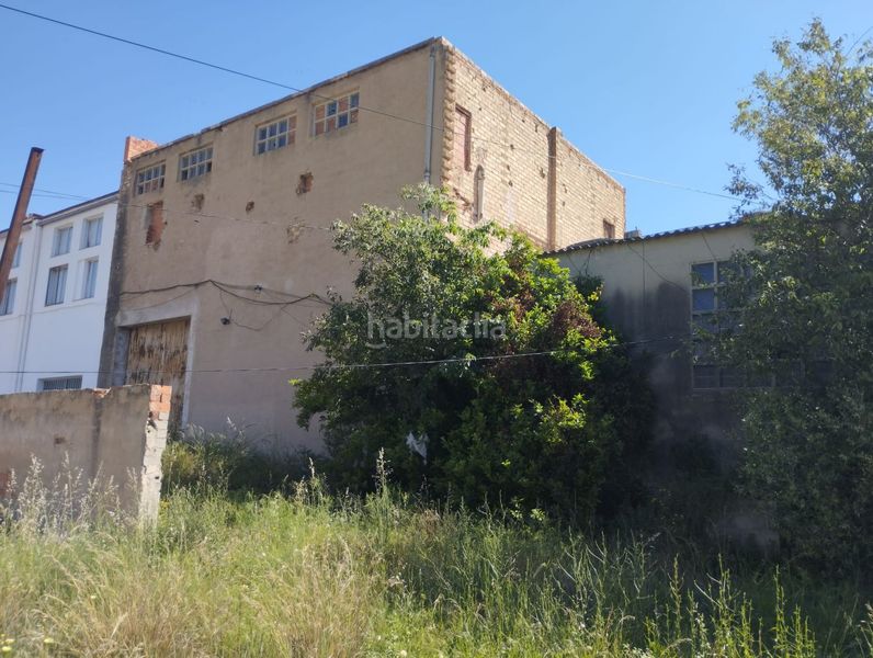 Foto ee4eab21-2607-4cf9-945c-d9de78d9db1f. Edificio  para rehabilitar en venta . en Rossell