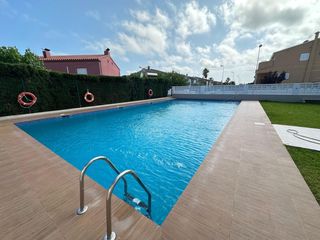 Casa a schiera  Columbretes. Adosado en venta en hotel orange, 3 dormitorios.