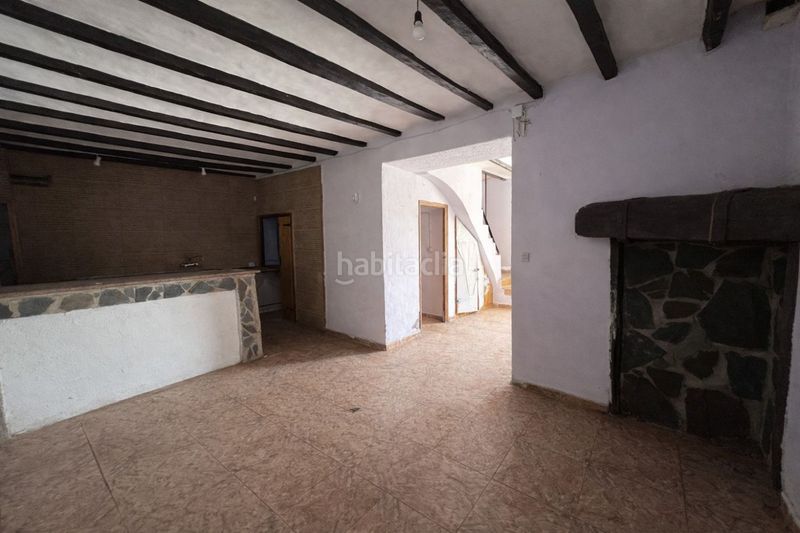 Foto 5d5279da-426d-428f-bcfe-3d8c0d603913. Casa adossada a Alcora (l´)