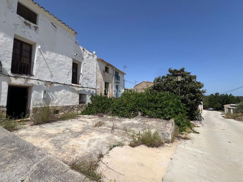 Foto 9d105fea-93f9-4a2b-8b14-fdc364767e30. Casa adossada a Alcora (l´)