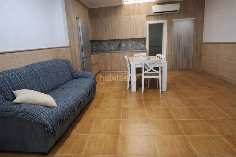 Foto 3f795273-79de-4e1d-9c6d-9580e69a79d4. Casa adossada amb calefacció a Casco Antiguo-Darremur Almazora / Almassora