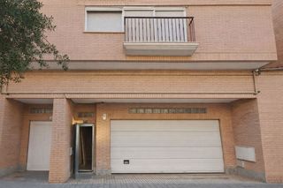 Casa adossada a alcora