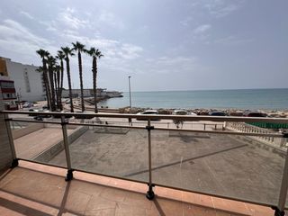 Piccolo appartamento  Serratella. Apartamento en venta en playa, 3 dormitorios.