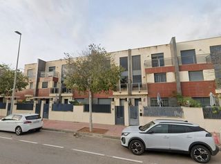 Casa a schiera  La plana. Adosado en venta en pau lledó, 5 dormitorios.