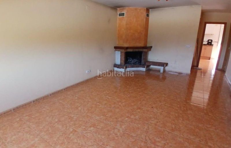 Foto bcbaa4c5-a434-4e30-81d8-57773a4dce4b. Casa adossada amb aparcament a Sant Mateu