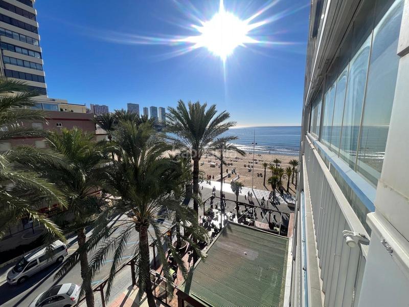 Foto 2648627a-0fdb-474e-a701-245b7562090c. Piso pisazo en primera linea de levante en Playa Levante Benidorm