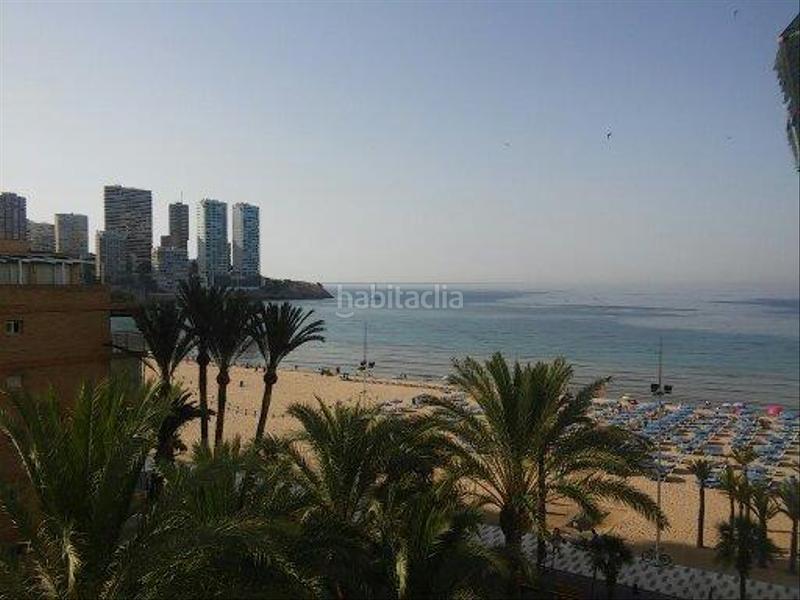 Foto 4ad533ff-f1b9-4fe9-abfc-d32986ee84db. Piso pisazo en primera linea de levante en Playa Levante Benidorm