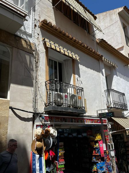 Foto f0925ab2-042a-4d3f-a074-1b09f4c16e43. Casa a Casco Antiguo - Puerto Benidorm