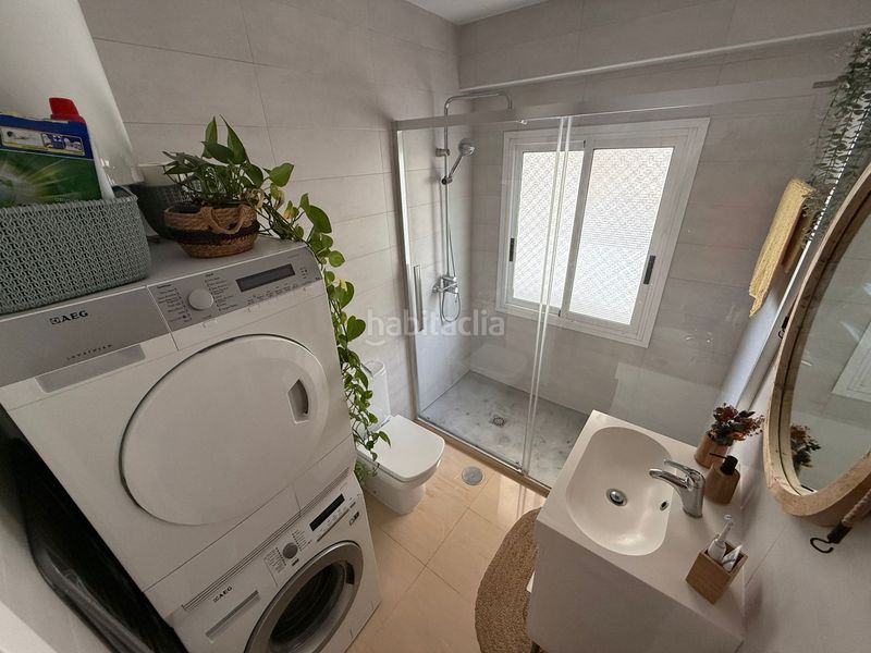 Foto 124103be-6007-4a4b-ad81-9e3ad8886a7a. Apartament amb calefacció aparcament a Playa Poniente Benidorm