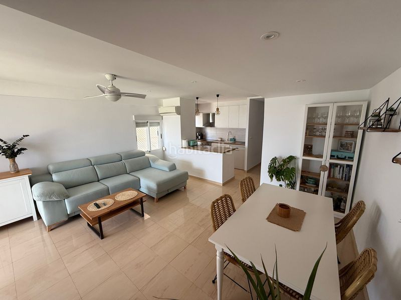 Foto daed4601-36f3-47da-afef-60e39cb30ff4. Apartament amb calefacció aparcament a Playa Poniente Benidorm