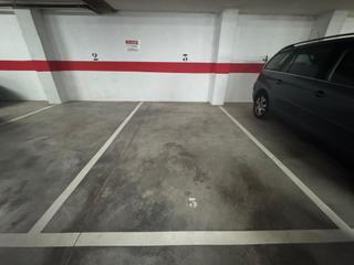 Parking voiture à Juan Carlos I. Dos plazas de garaje
