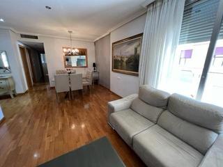 Location Appartement  Calle periodista encarna sanche. Comodidad y cercanía al centro