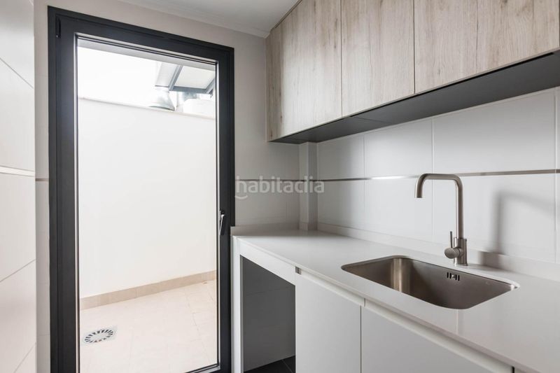 Foto ce96df7f-a62d-468e-bc0b-9296d8d449df. Pis amb aparcament a La Flota Murcia