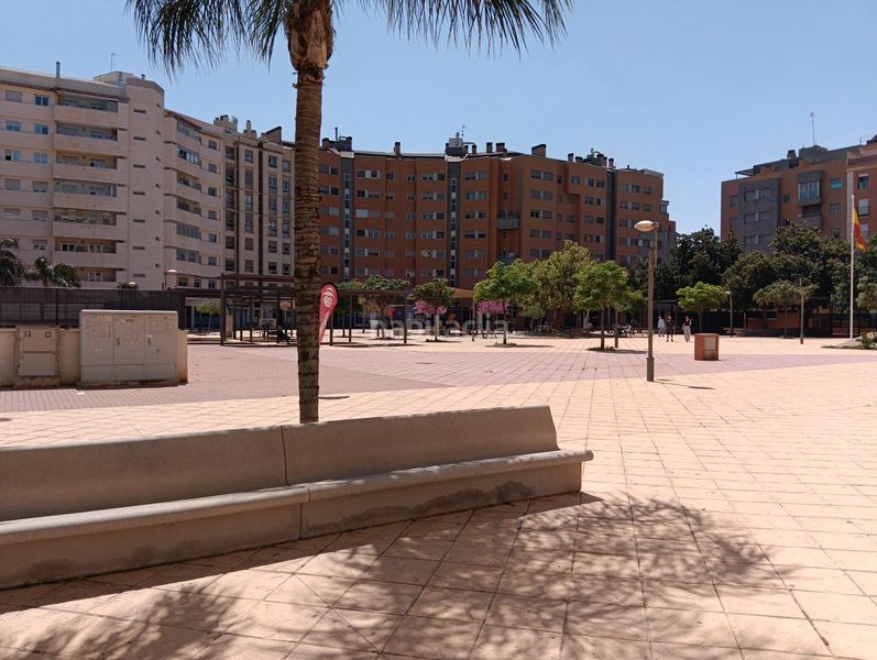 Foto 0768fa63-78bf-4be4-93a2-e9a12eaa97a4. Local comercial en avenida juan pablo ii 5 espacio corporativo de 300 m2 junto a hacienda, con máxima visibilidad y frente a parking público en Murcia