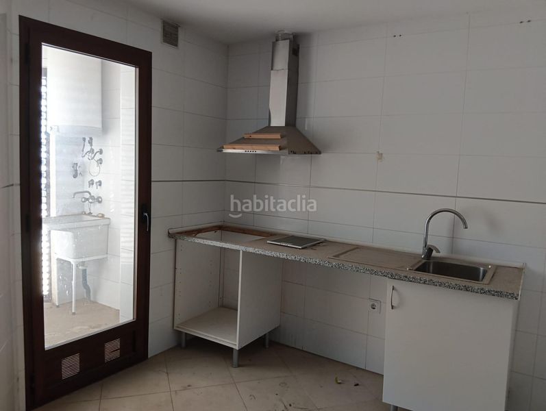 Foto a84733c4-7425-4958-8988-5f0dabbf85e6. Pis amb aparcament a Juan Carlos I Murcia