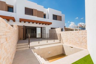 Casa adossada a Calle SIERRA DE LAS MORERAS 12