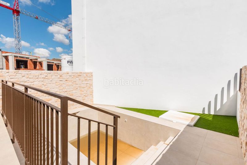 Foto 02396f94-c09d-4f06-b783-455700543edd. Casa adosada en calle sierra de las moreras 12 a estrenar en montepinar 3 dormitorios, piscina privada y garaje en Murcia
