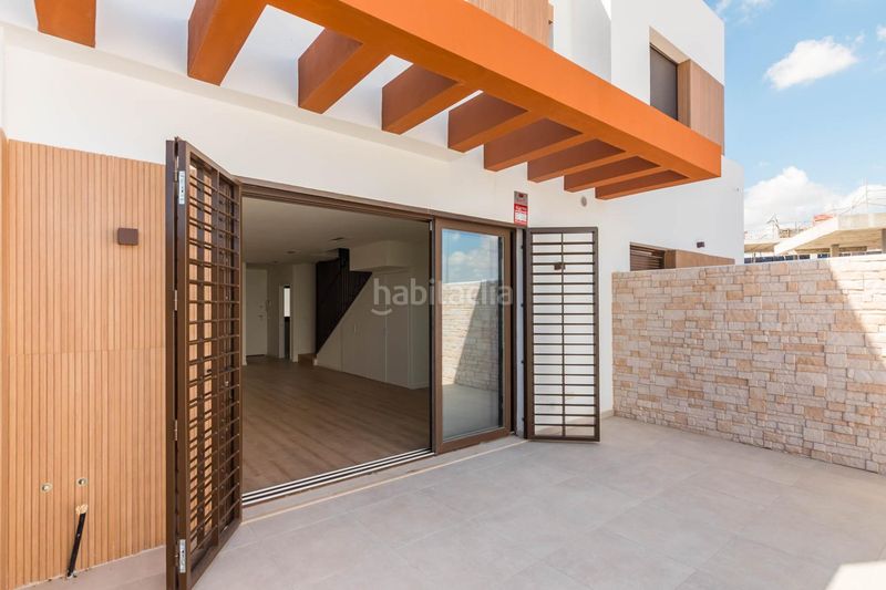 Foto 562ba18f-a08f-4281-a3b9-a0ed3699c5ad. Casa adosada en calle sierra de las moreras 12 a estrenar en montepinar 3 dormitorios, piscina privada y garaje en Murcia