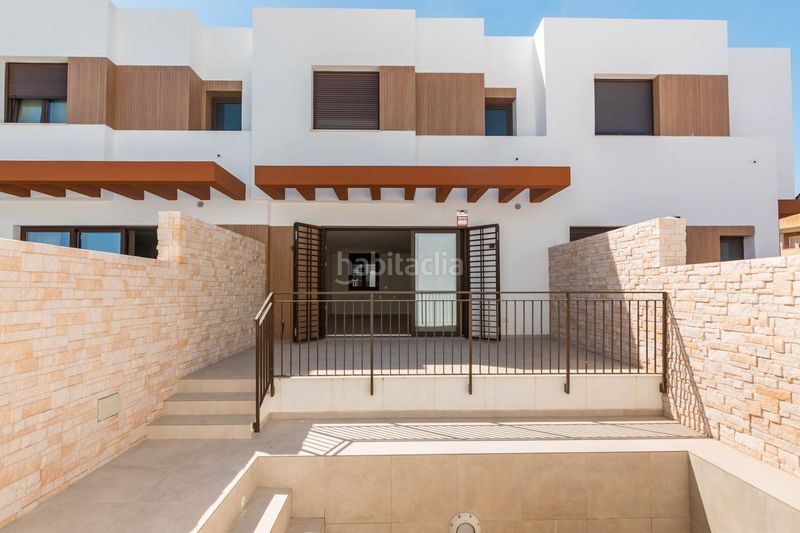 Foto befb7cb4-de2d-4ba3-9eb5-eac2dd7621fd. Casa adosada en calle sierra de las moreras 12 a estrenar en montepinar 3 dormitorios, piscina privada y garaje en Murcia