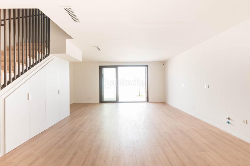 Foto c2be5018-89f3-42c4-876a-8ecb2b3fb073. Casa adosada en calle sierra de las moreras 12 a estrenar en montepinar 3 dormitorios, piscina privada y garaje en Murcia